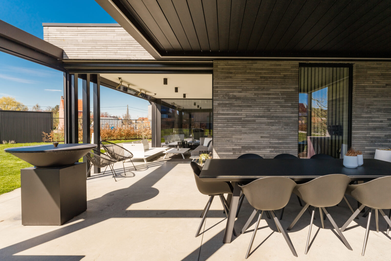 outdoor living van Lexteria terrasoverkapping met lamellendak
